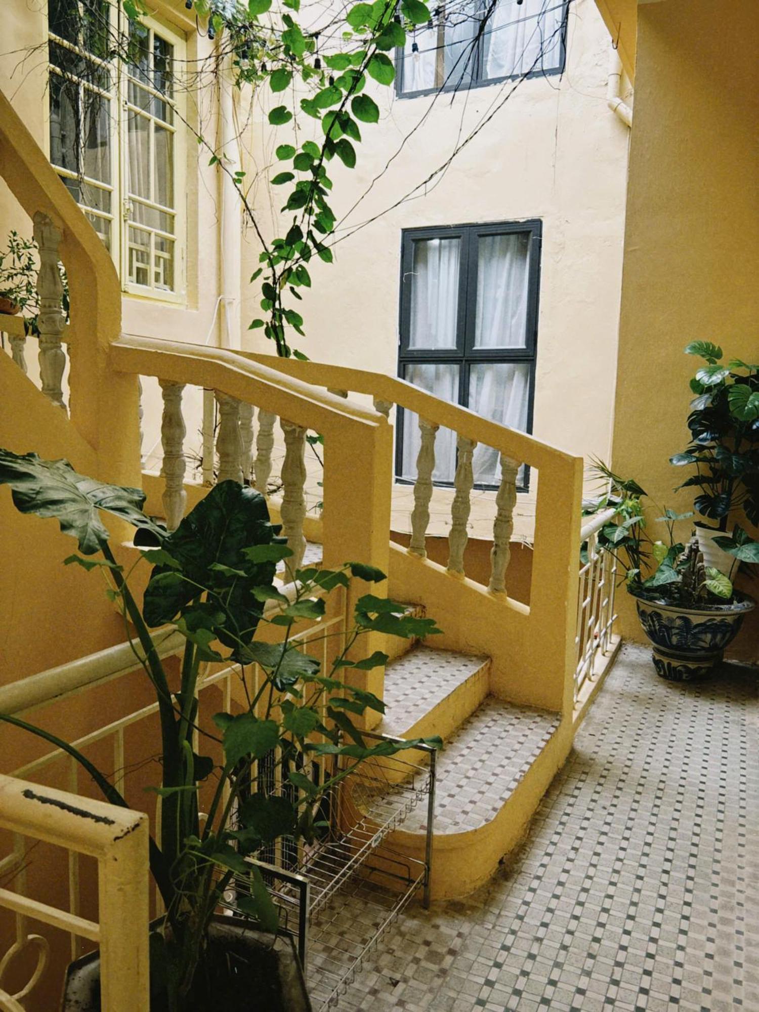 Azalea Apartment Hanoi Buitenkant foto